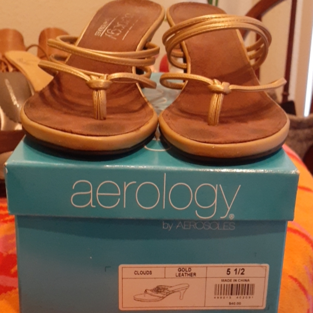 Gold Leather Sandal sz 5.5